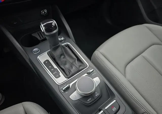 AUDI Q2 35 TFSI Advanced S tronic