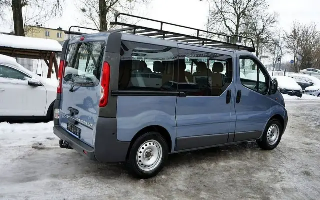 OPEL Vivaro 