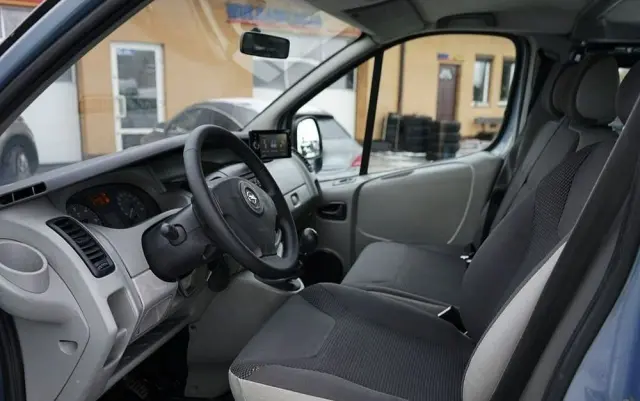 OPEL Vivaro 