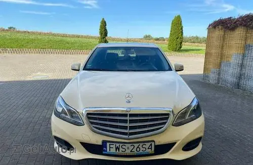 MERCEDES-BENZ 200 