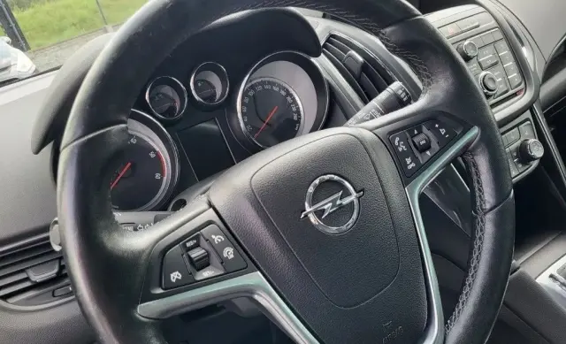 OPEL Zafira 