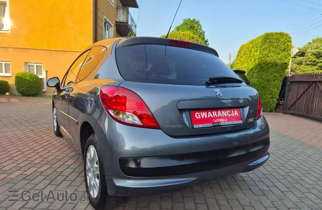PEUGEOT 207 