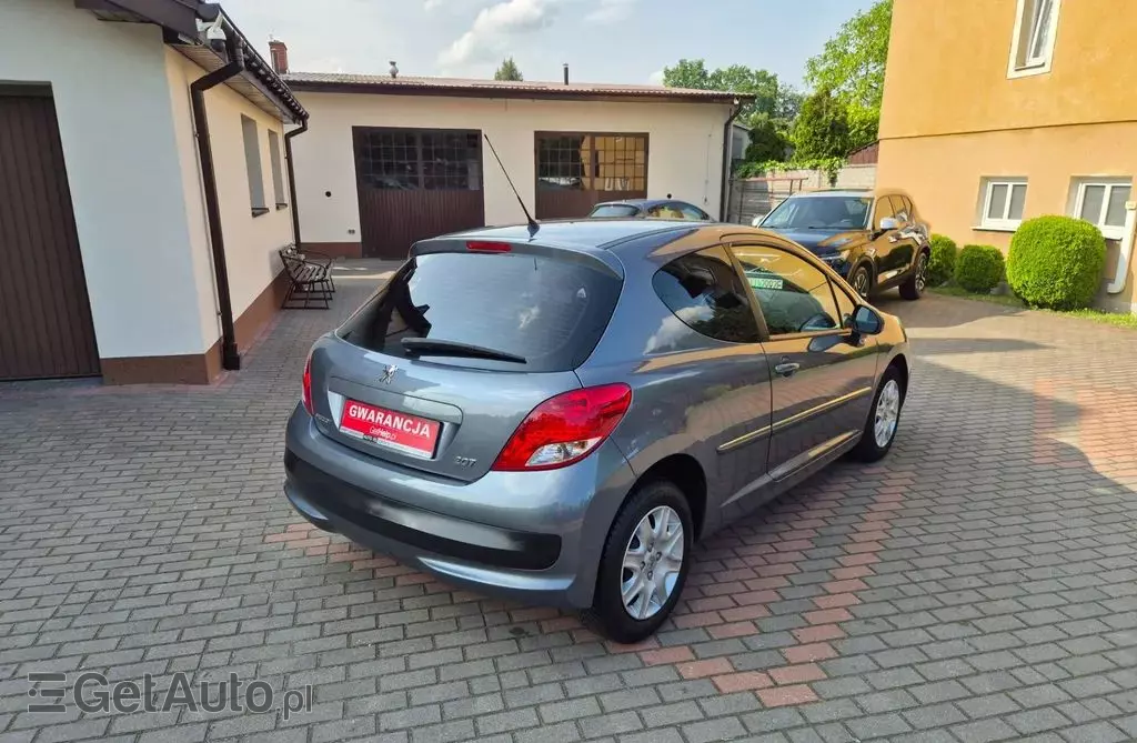 PEUGEOT 207 