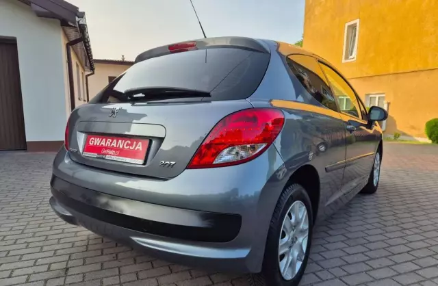PEUGEOT 207 
