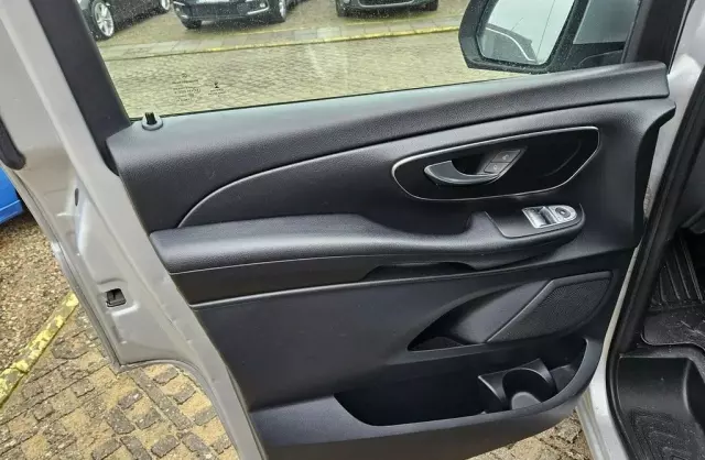 MERCEDES-BENZ Klasa V 