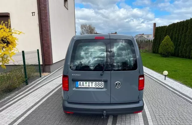 VOLKSWAGEN Caddy 