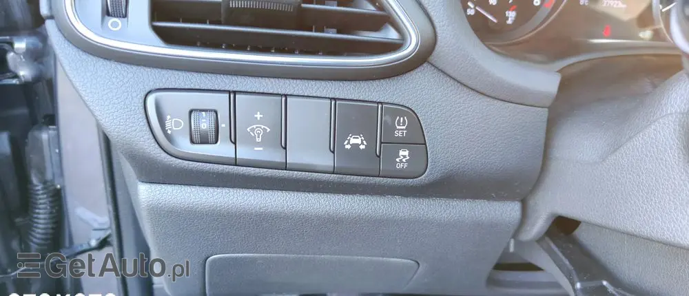 HYUNDAI I30 1.4 Trend