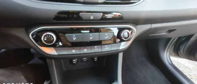 HYUNDAI I30 1.4 Trend