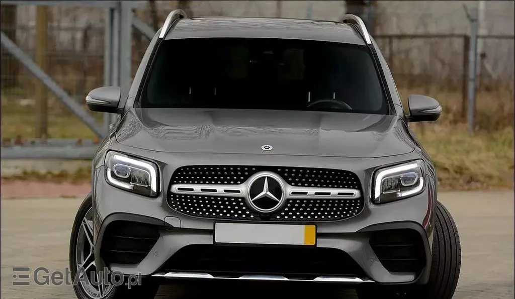MERCEDES-BENZ GLB 