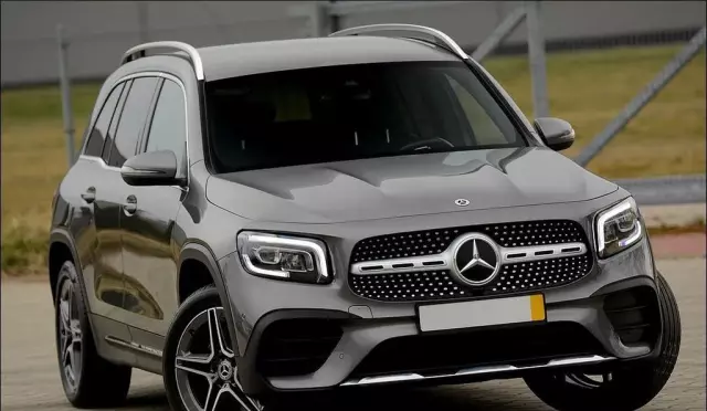 MERCEDES-BENZ GLB 