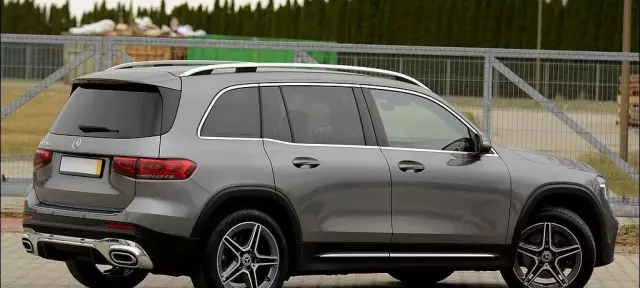 MERCEDES-BENZ GLB 