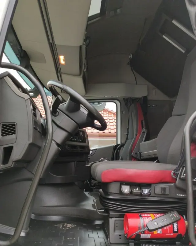 VOLVO FH 500 E6 Standard Globetrotter XL 