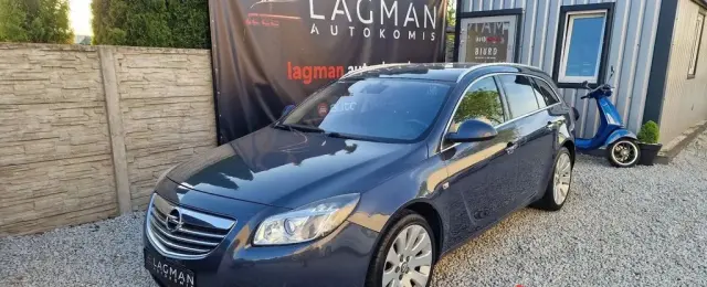 OPEL Insignia 