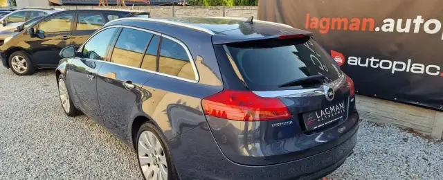 OPEL Insignia 