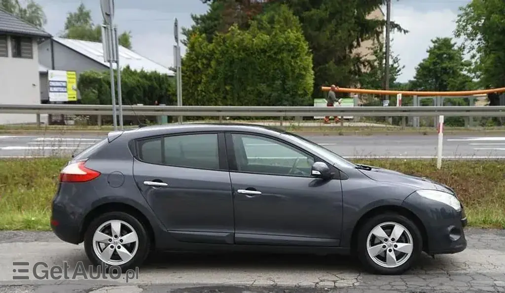 RENAULT Megane 