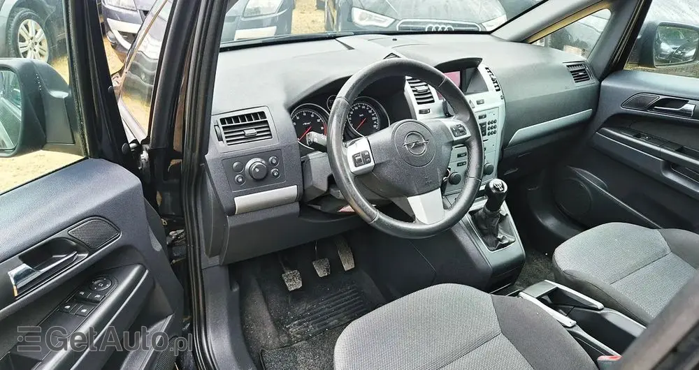 OPEL Zafira 1.6 Cosmo EU5