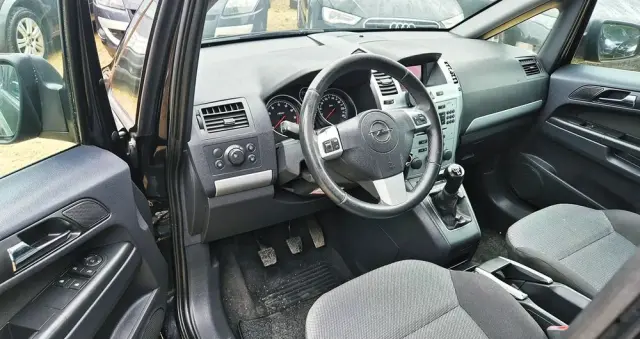OPEL Zafira 1.6 Cosmo EU5