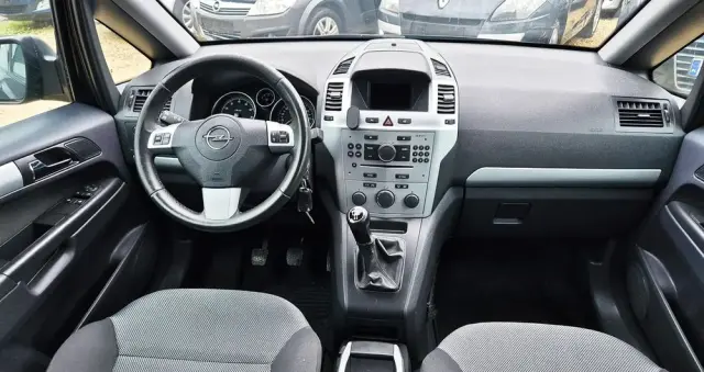 OPEL Zafira 1.6 Cosmo EU5