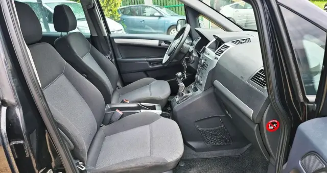 OPEL Zafira 1.6 Cosmo EU5