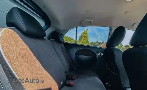 MITSUBISHI I-MiEV 