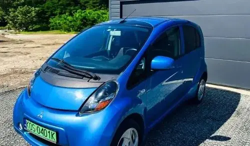 MITSUBISHI I-MiEV 