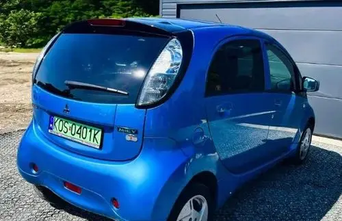 MITSUBISHI I-MiEV 