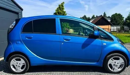 MITSUBISHI I-MiEV 