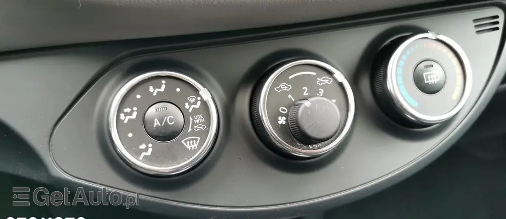 TOYOTA Yaris 1.33 VVT-i Comfort