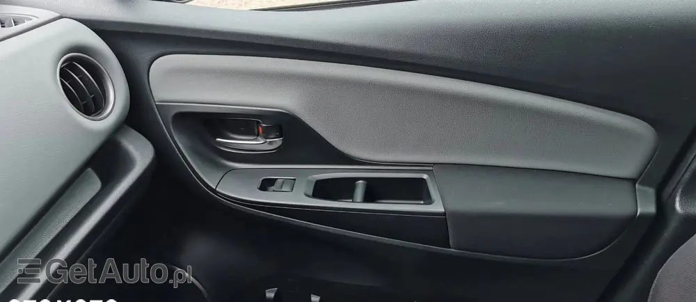 TOYOTA Yaris 1.33 VVT-i Comfort