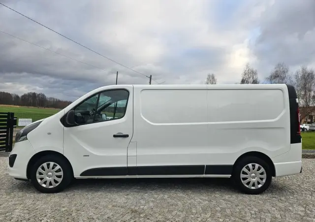 OPEL VIVARO L2H1 