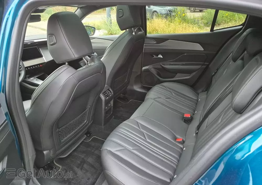 PEUGEOT 408 1.6 Plug-In Hybrid 225 GT EAT8