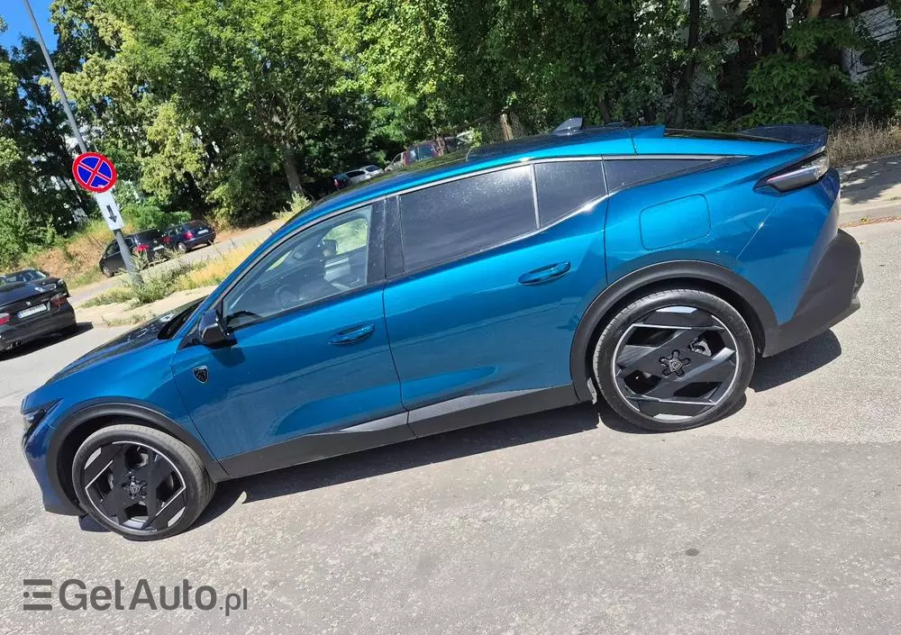 PEUGEOT 408 1.6 Plug-In Hybrid 225 GT EAT8