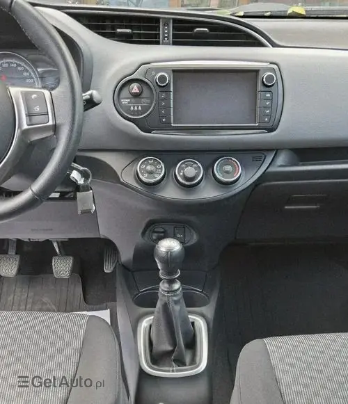 TOYOTA Yaris 