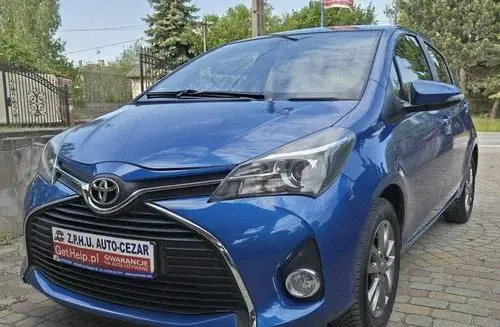 TOYOTA Yaris 