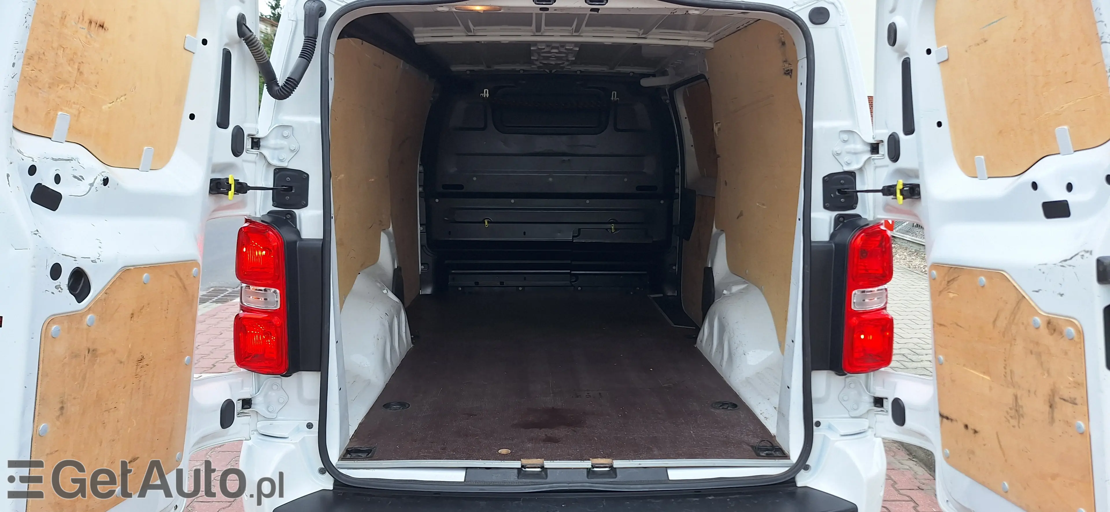 PEUGEOT Expert Long Asphalt