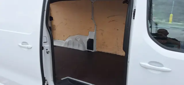 PEUGEOT Expert Long Asphalt