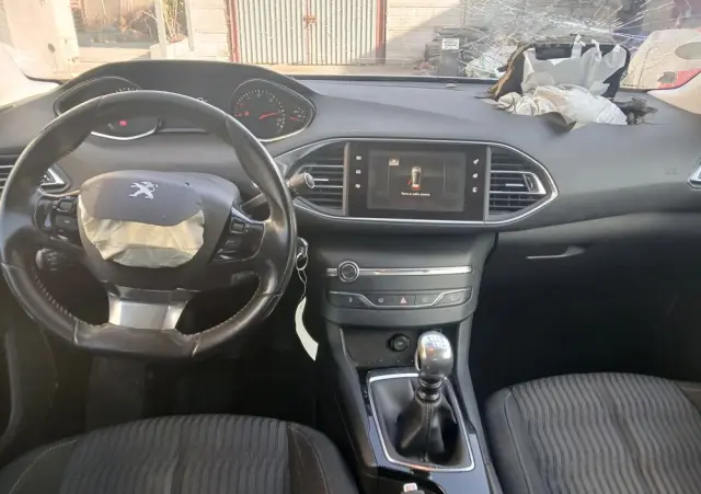 PEUGEOT 308 E-HDi 115 Stop & Start Access