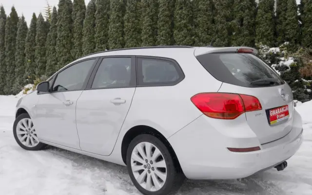 OPEL Astra 1.6 Easytronic Cosmo