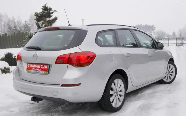 OPEL Astra 1.6 Easytronic Cosmo