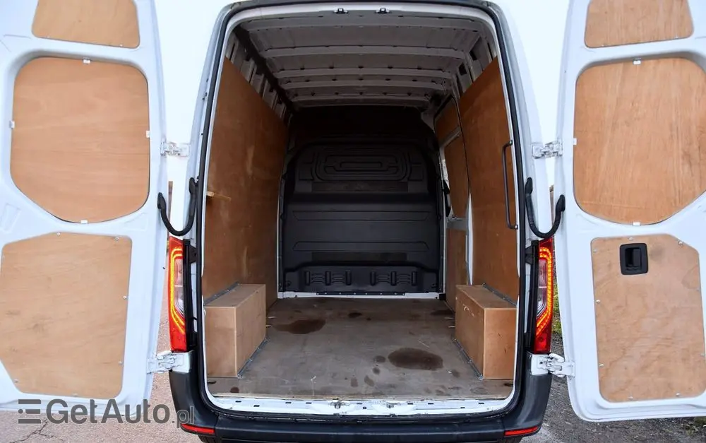 MERCEDES-BENZ SPRINTER 214 CDI 2,2 143KM PRO 