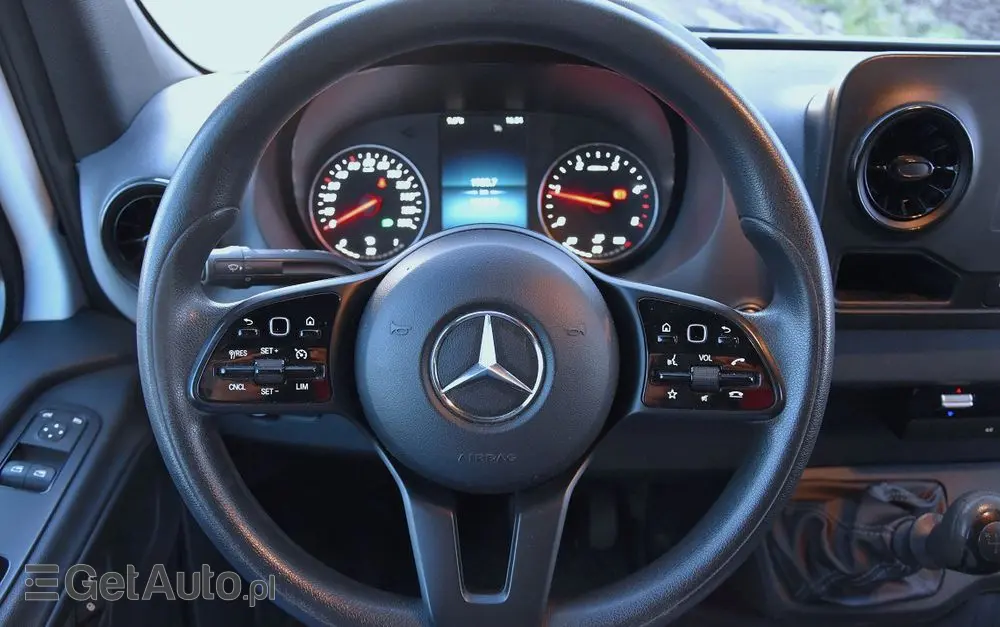 MERCEDES-BENZ SPRINTER 214 CDI 2,2 143KM PRO 