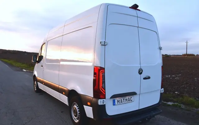 MERCEDES-BENZ SPRINTER 214 CDI 2,2 143KM PRO 