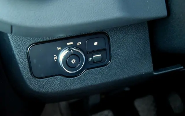 MERCEDES-BENZ SPRINTER 214 CDI 2,2 143KM PRO 