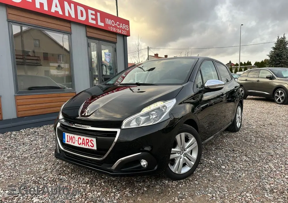 PEUGEOT 208 1.2 PureTech Style