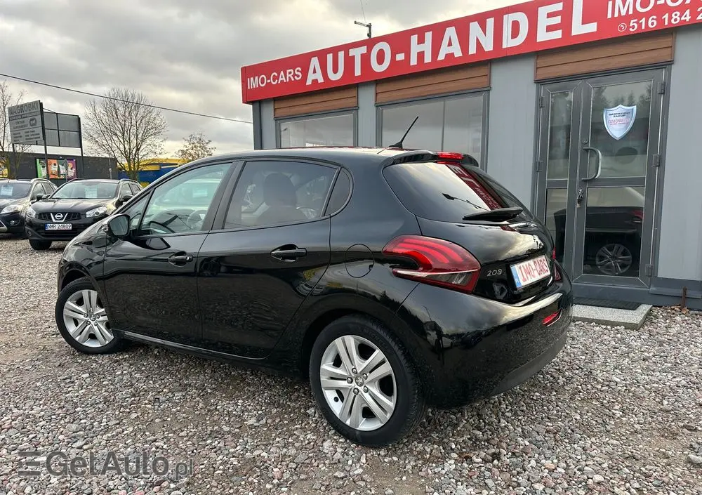 PEUGEOT 208 1.2 PureTech Style