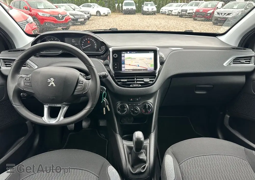 PEUGEOT 208 1.2 PureTech Style