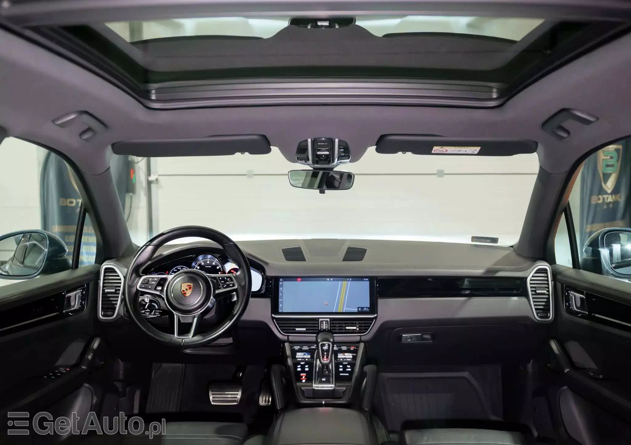 PORSCHE Cayenne S Platinum Edition