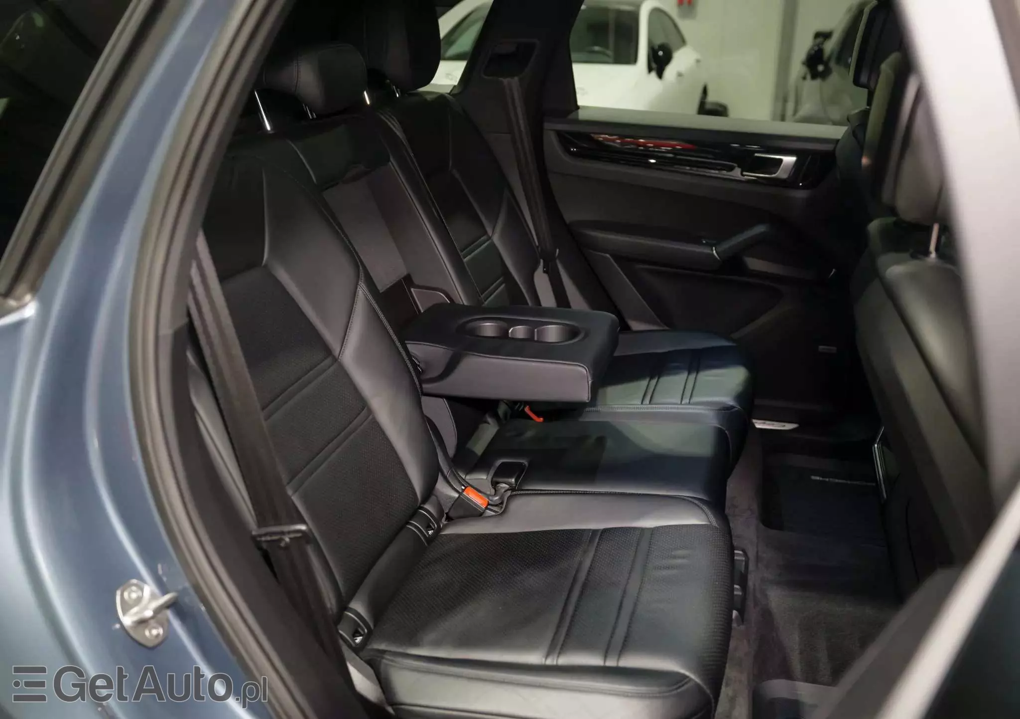 PORSCHE Cayenne S Platinum Edition