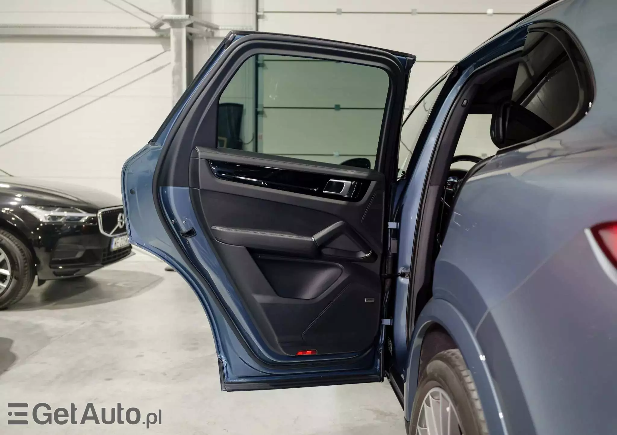 PORSCHE Cayenne S Platinum Edition