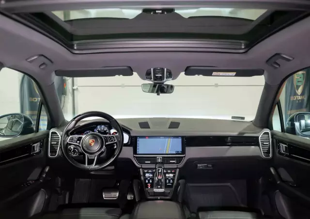 PORSCHE Cayenne S Platinum Edition